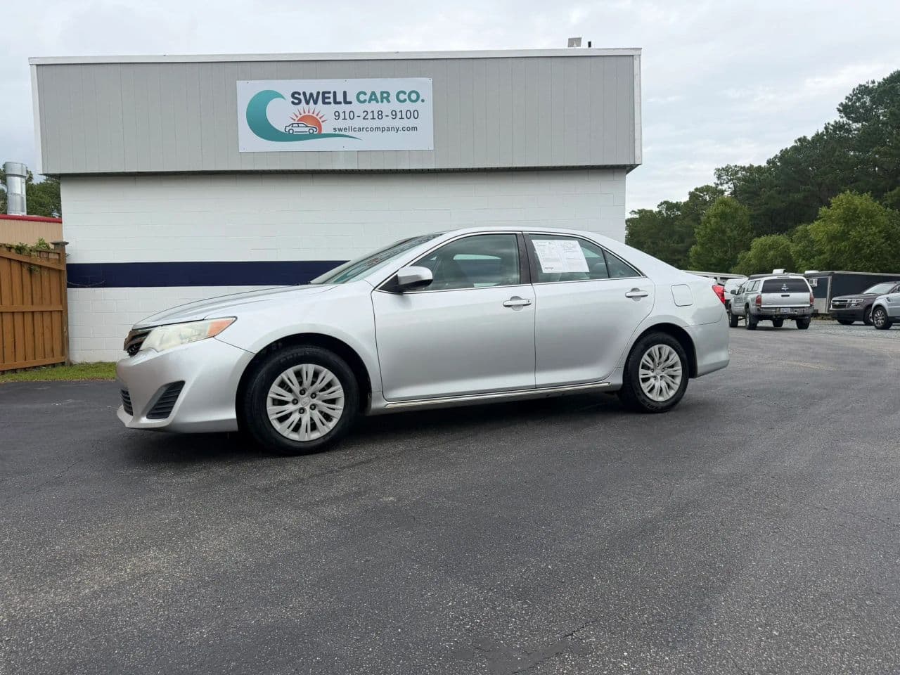 2014 Toyota Camry LE - Photo 1