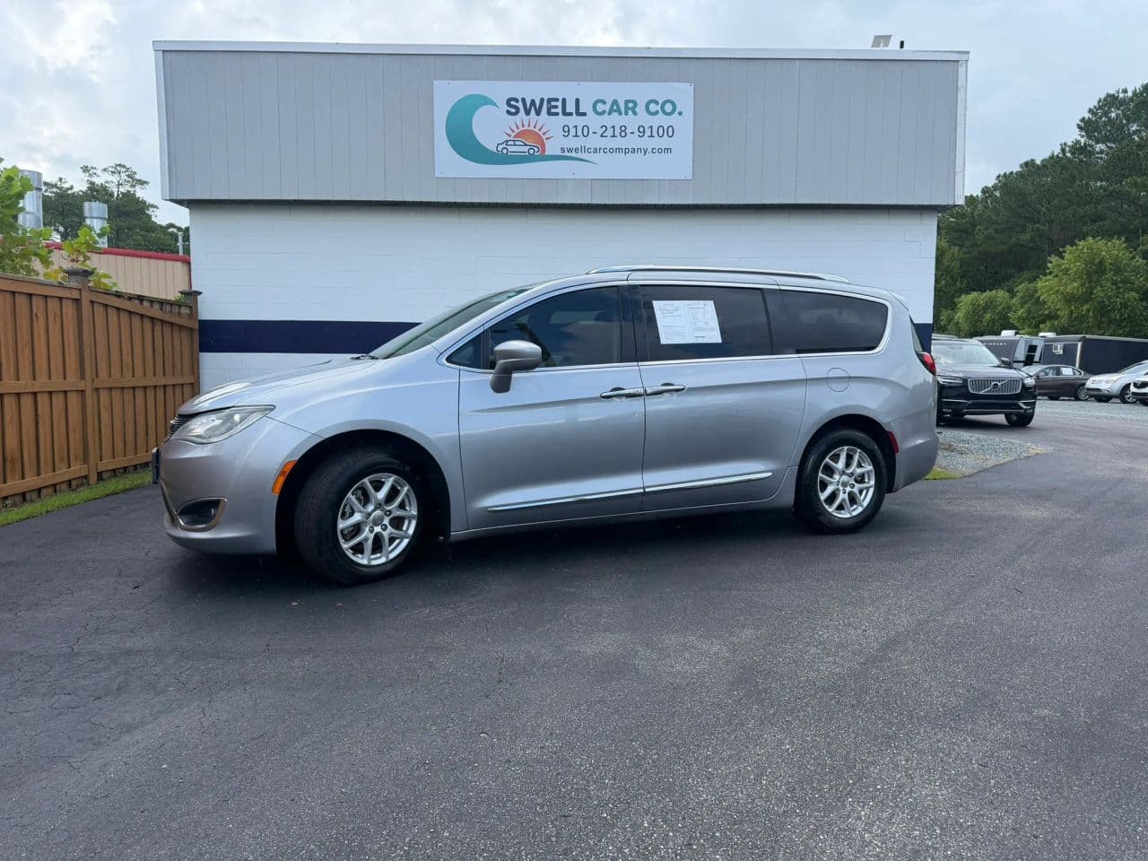 2020 Chrysler Pacifica Touring L - Photo 1