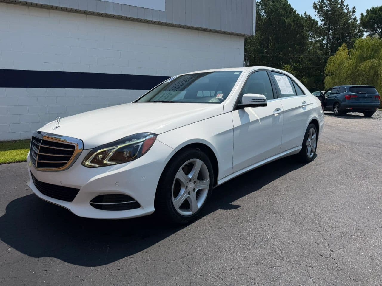 2014 Mercedes-Benz E-Class - Photo 2