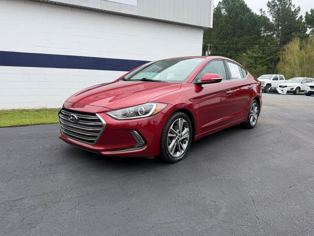2017 Hyundai Elantra Limited - Photo 2