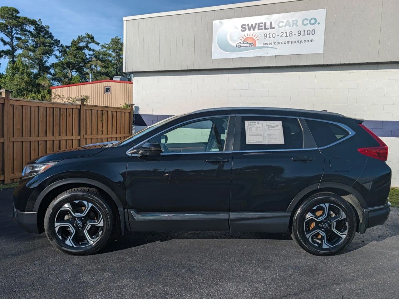 2018 Honda CR-V Touring - Photo 2