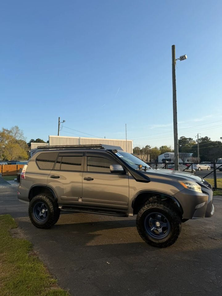 2014 Lexus GX - Photo 3