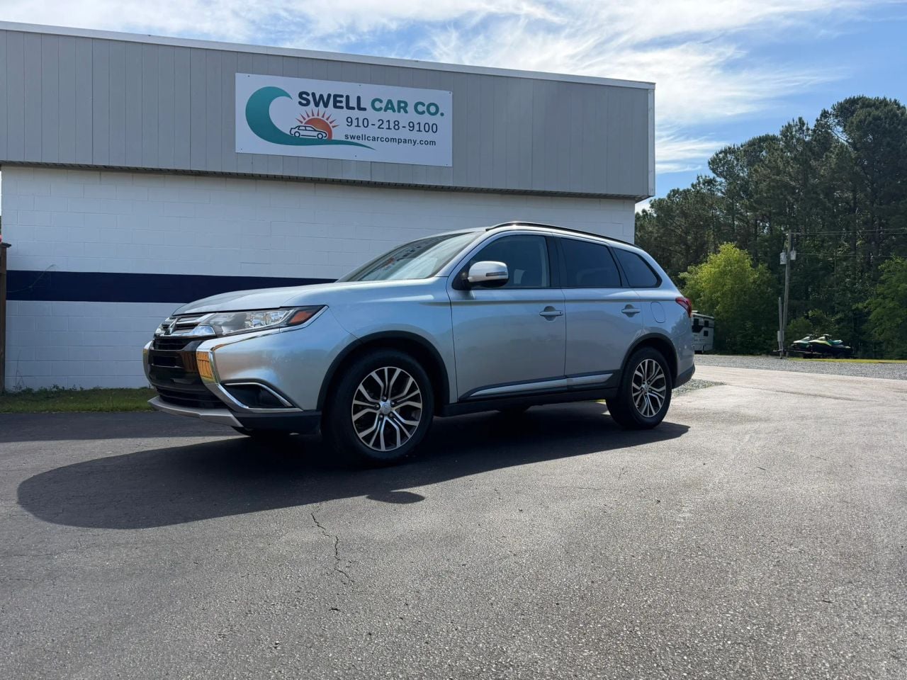 2016 Mitsubishi Outlander - Photo 1