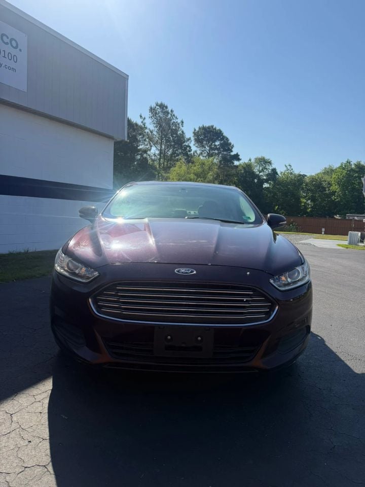 2013 Ford Fusion - Photo 2