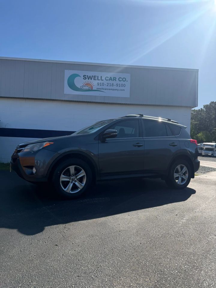 2015 Toyota RAV4 - Photo 1 of 13