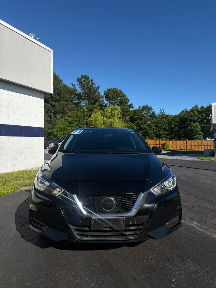 2021 Nissan Versa - Photo 2