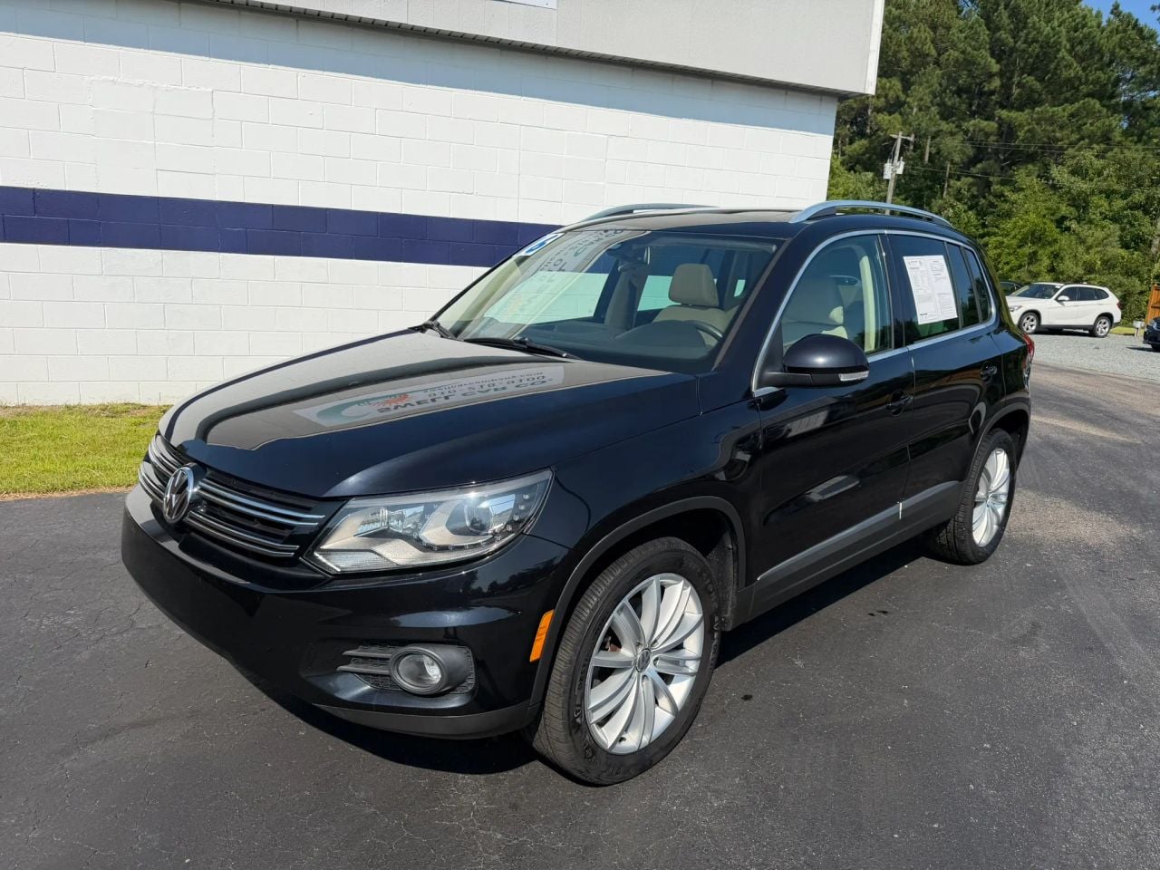 2016 Volkswagen Tiguan - Photo 2