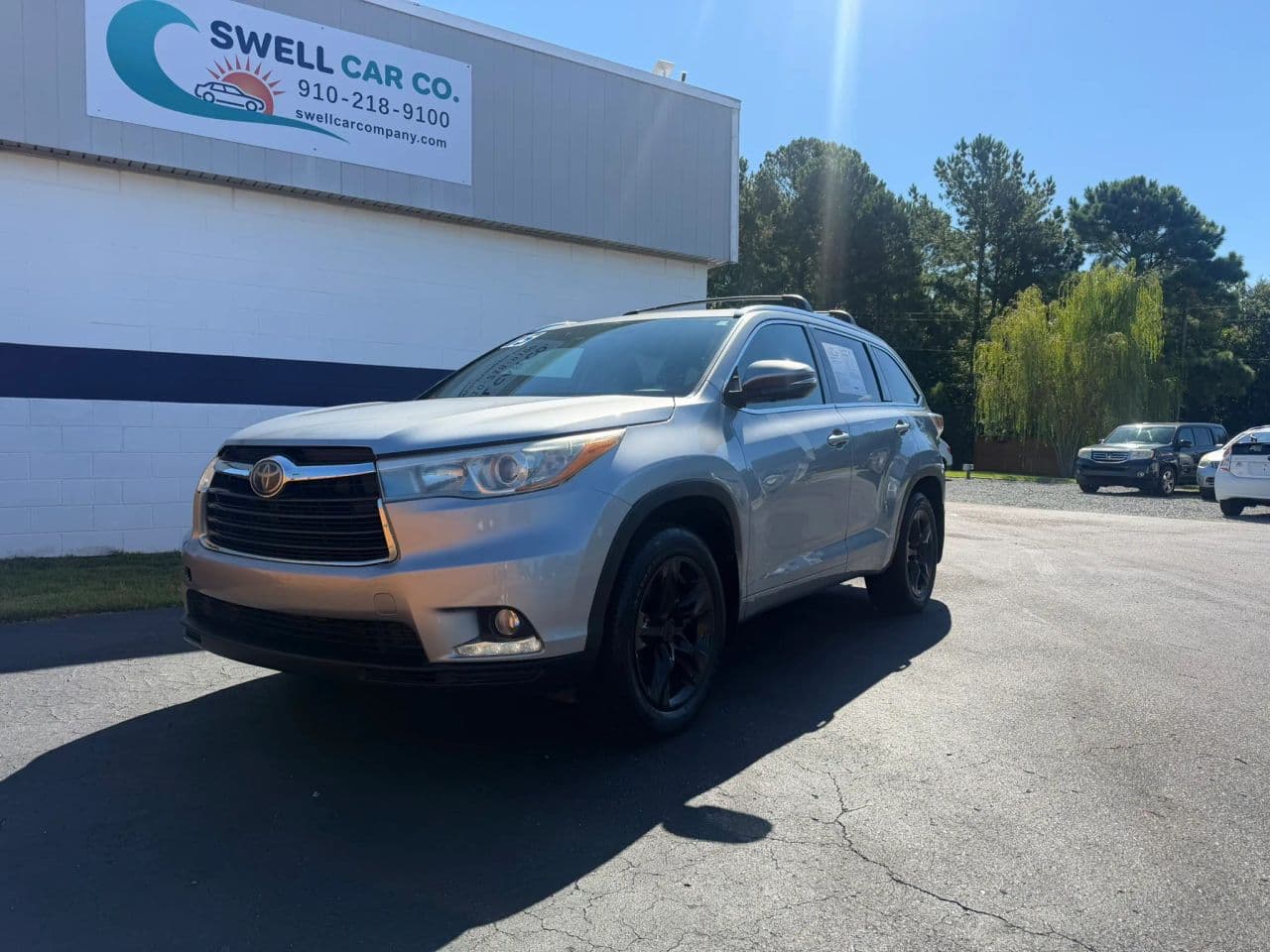 2015 Toyota Highlander - Photo 2